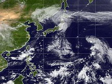 страну восходящего солнца атакует тайфун